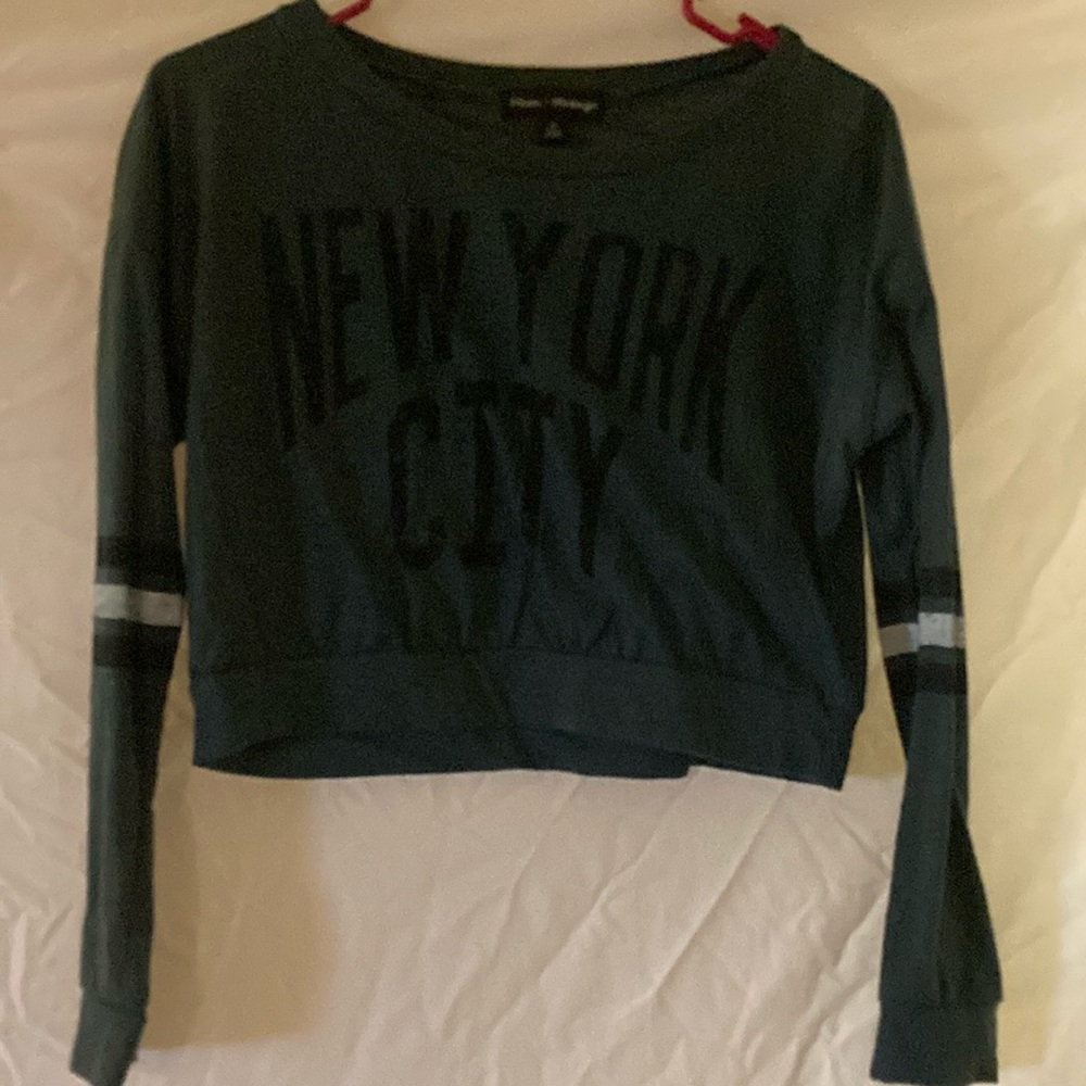 Forest Green Crop Graphic Long Sleeve Hoodie